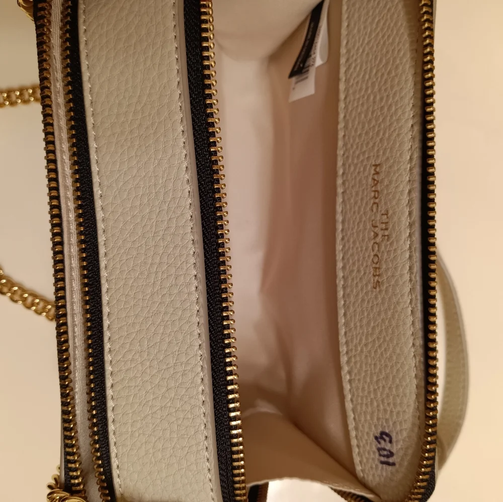MARC JACOBS Leather Crossbody Bag In Oatmilk - Picture 7 of 13
